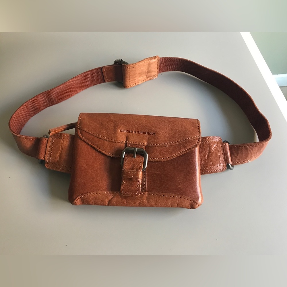 SPIKES & SPARROW Genuine Leather Front Pocket Big Waist Belt Bag Fanny Pack Tan